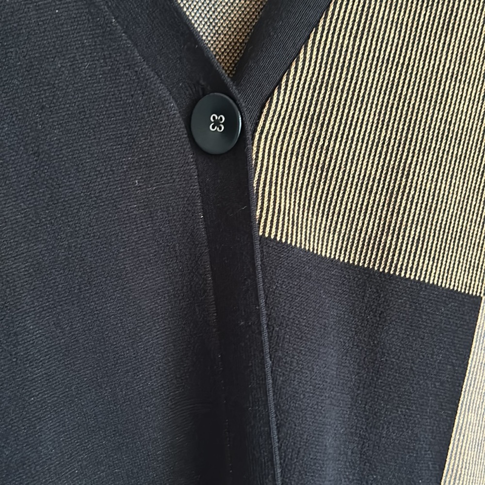 Cardigan - Picture 3 of 4